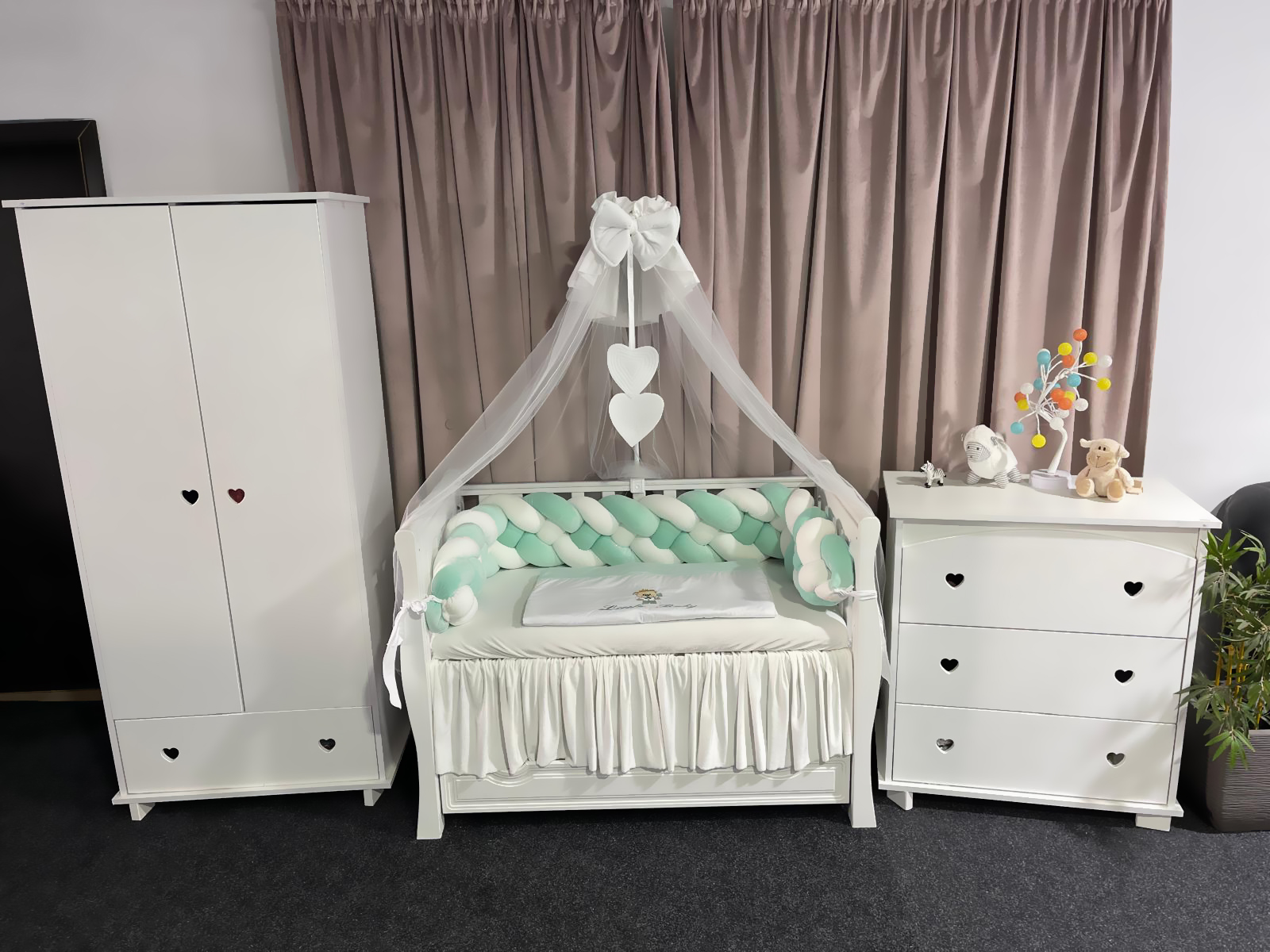 Set 11 piese cu laterale împletite – catifea Mint și bumbac natural, personalizabil, premium pentru pătuț bebeluși – PeppiBambini - imagine 7