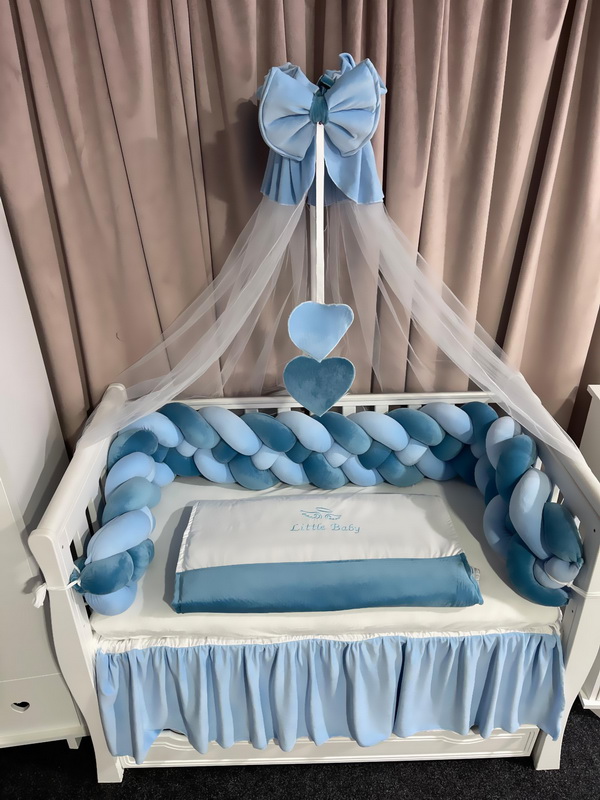 Set premium de lenjerie pentru pătuț – 11 piese din catifea albastră cu laterale împletite, personalizabil, ultra-moale – PeppiBambini - imagine 3