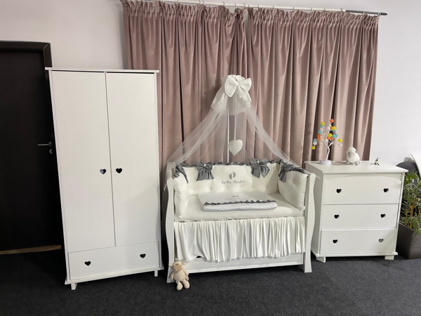 Set Royal White–Grey pentru pătuț – 11 piese din catifea moale și bumbac natural, personalizabil, premium pentru bebeluși – PeppiBambini - imagine 5