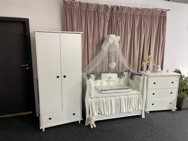Set Royal White–Grey pentru pătuț – 11 piese din catifea moale și bumbac natural, personalizabil, premium pentru bebeluși – PeppiBambini - imagine 4