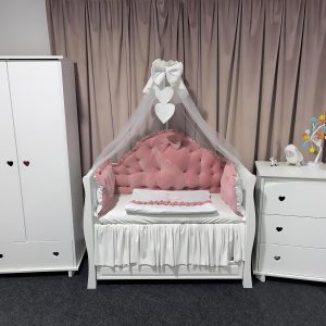 Set 11 piese Regal Catifea Pink – lenjerie pătuț personalizabilă, premium și sigură pentru bebeluși – PeppiBambini