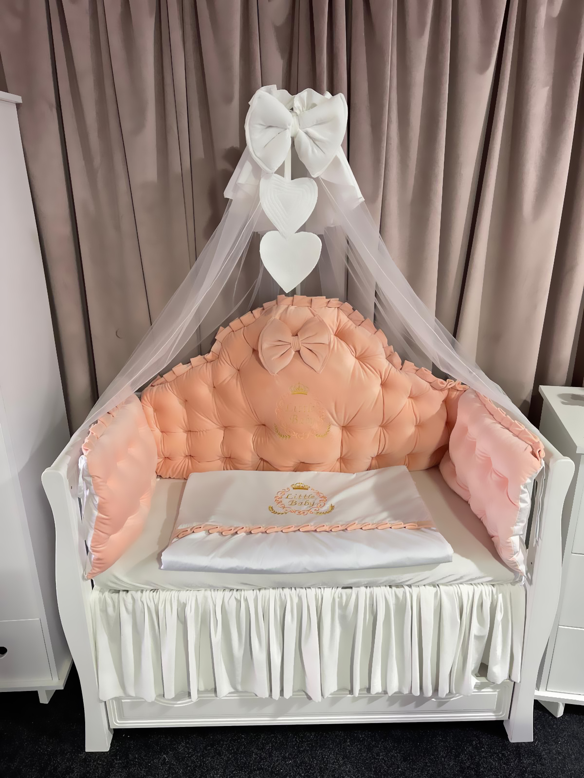 Set 11 piese din catifea regală Somon – lenjerie pătuț personalizabilă, premium pentru bebeluși – PeppiBambini - imagine 4