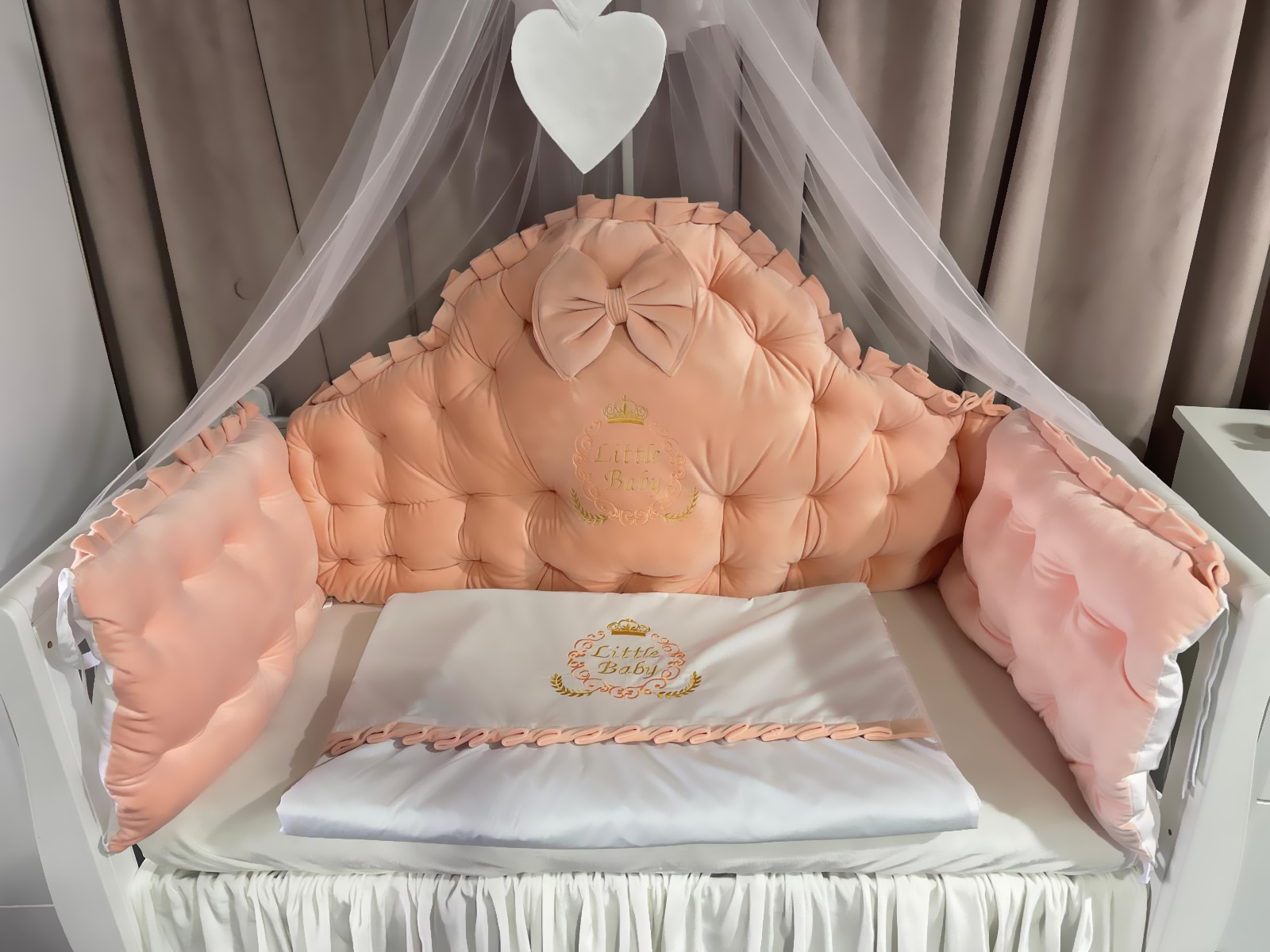 Set 11 piese din catifea regală Somon – lenjerie pătuț personalizabilă, premium pentru bebeluși – PeppiBambini - imagine 2