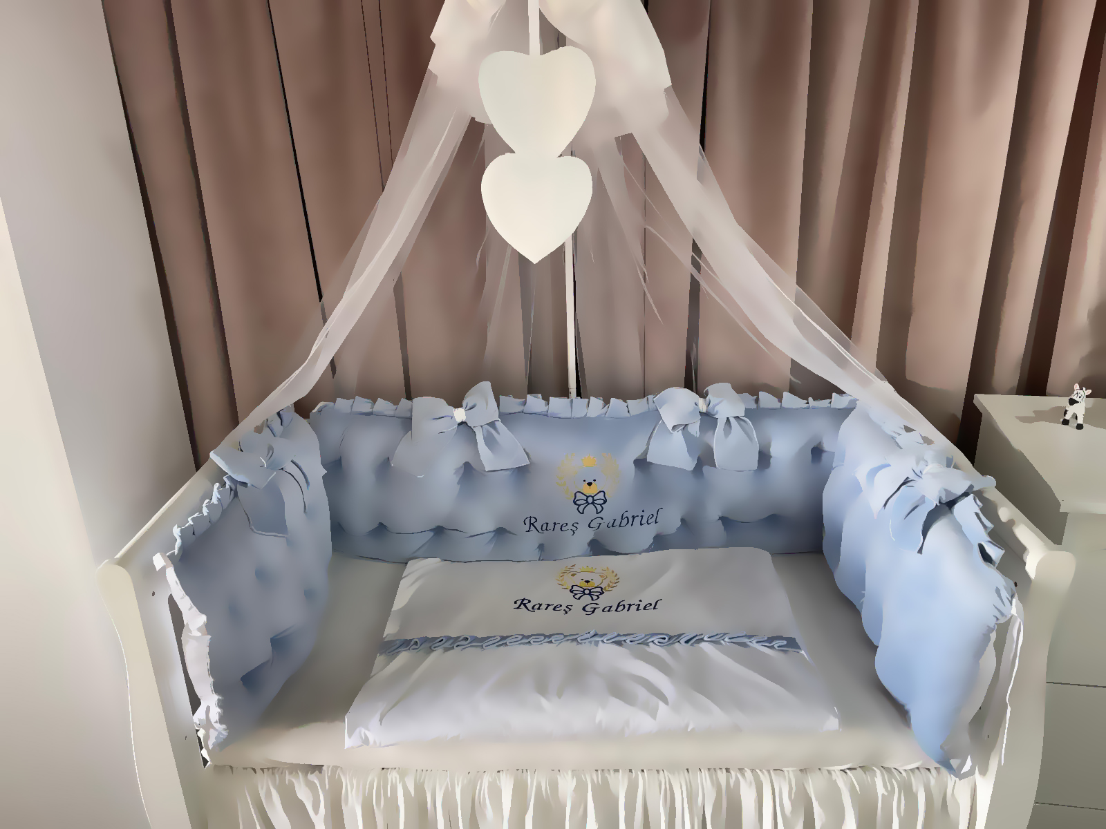 Set 11 piese Royal Catifea Blue – lenjerie pătuț premium pentru băieței, personalizabilă cu broderie elegantă – PeppiBambini - imagine 3